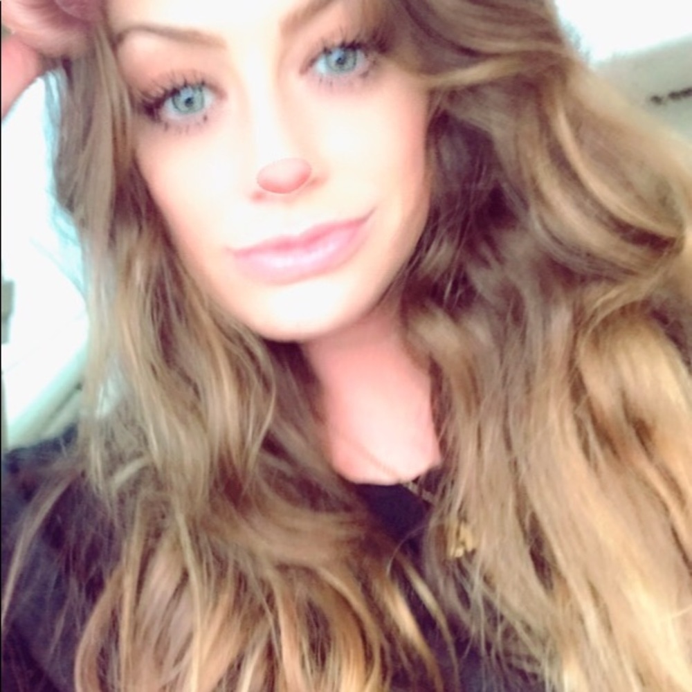 Meet your Posher, Alia